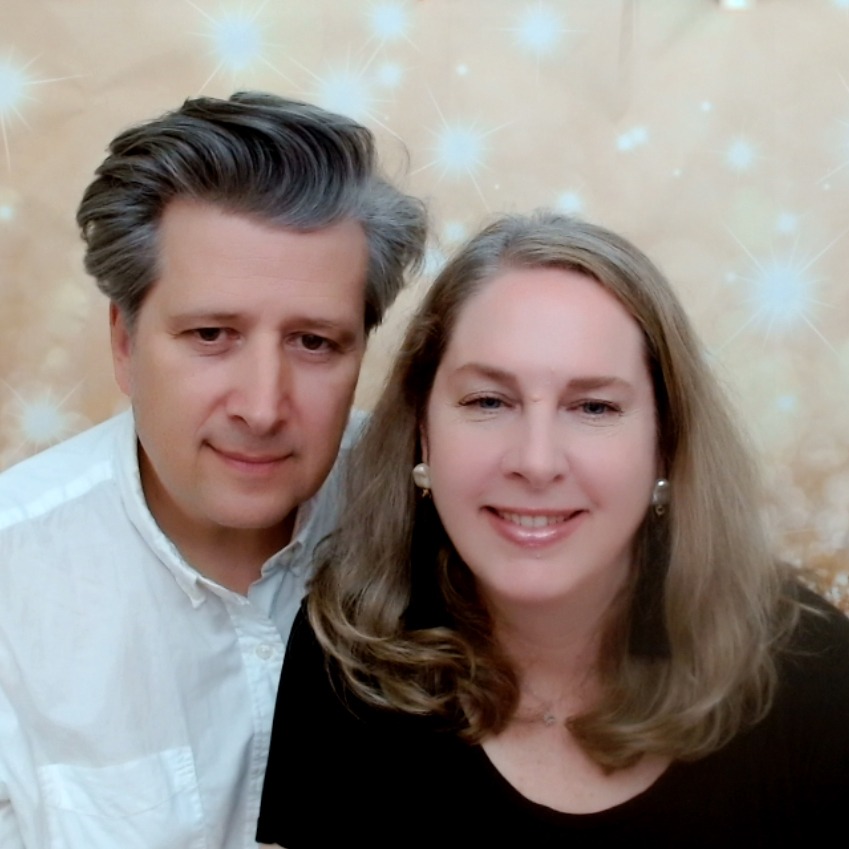 Portrait of Dolores and Julien, founders of Consciously Happy